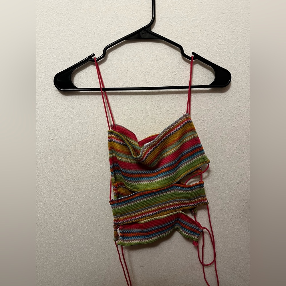 Tie crop top